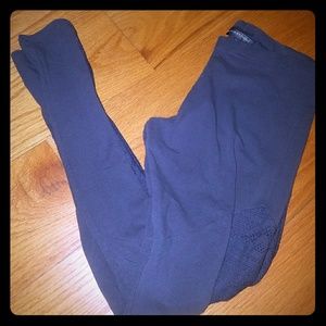 Grey VS athletic leggings